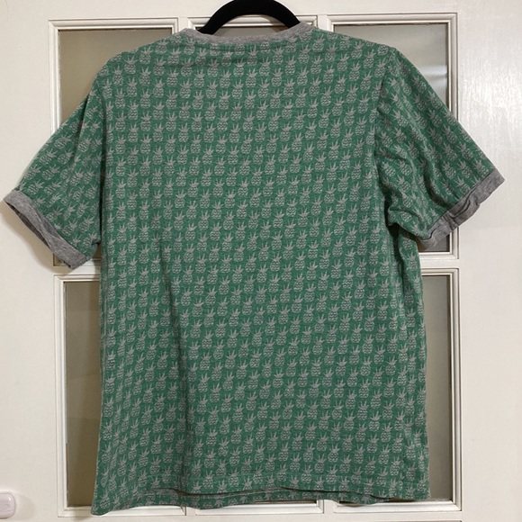 Native Code šPineapple Shirt - Picture 5 of 6